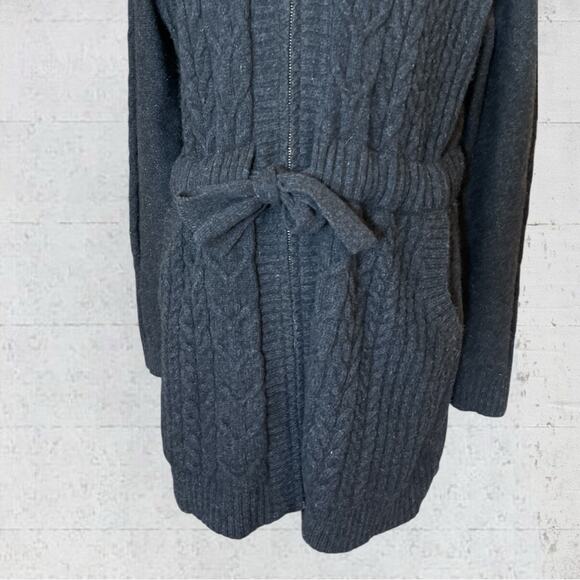 Woolrich Cable Knit Long Zipper Cardigan Faux Fur Trim Tie Waist Size XL - Picture 4 of 12